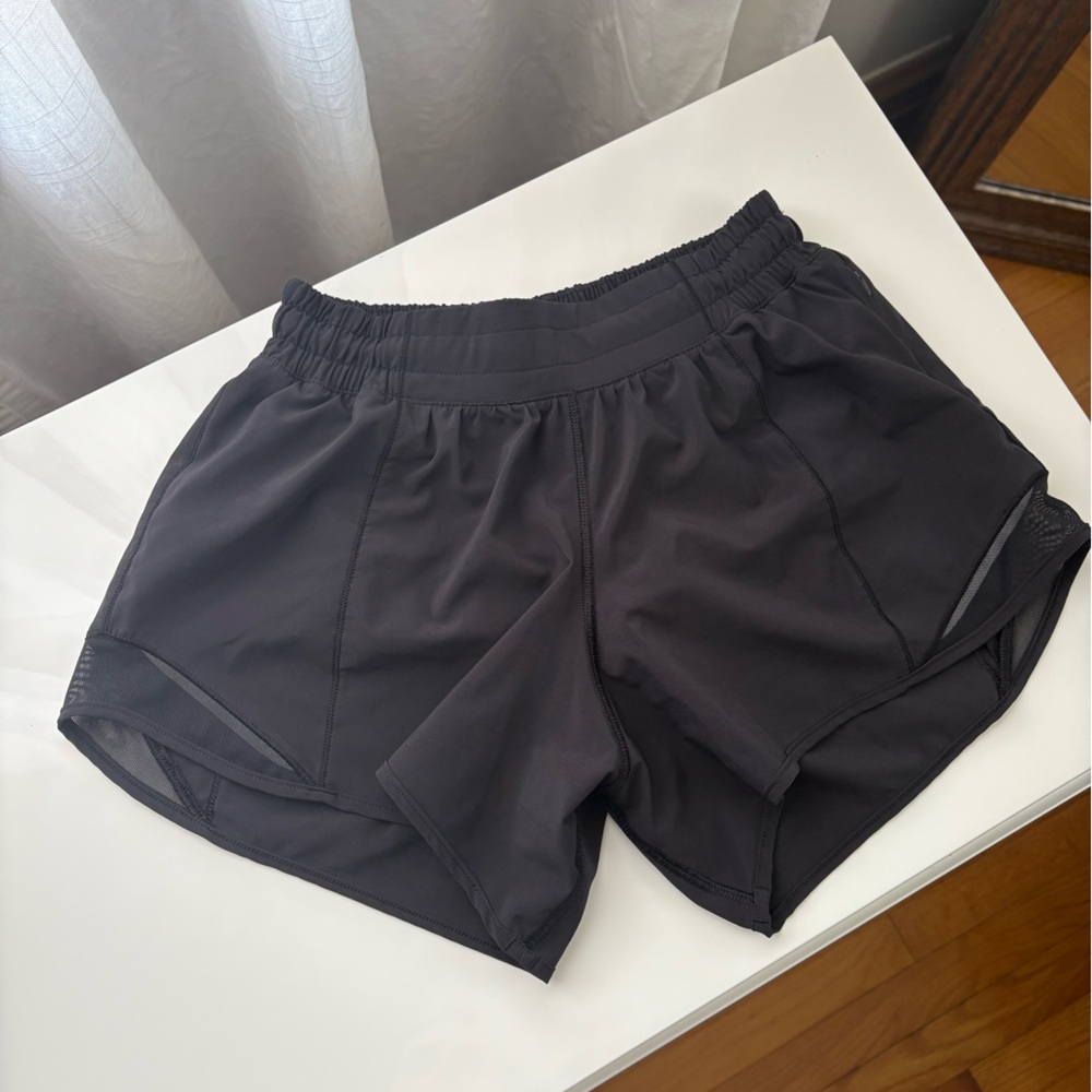 Lululemon Athletica Black Athletic Shorts Elastic Waistband Moisture-Wicking